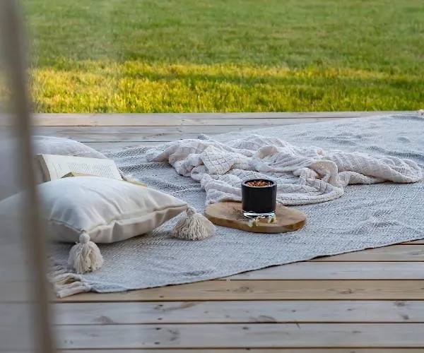 Szurmiejowka Semesterbostad Mieroszyno